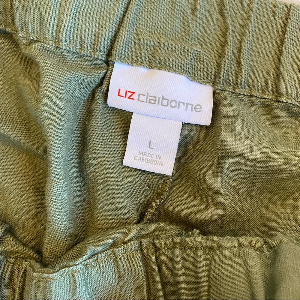 Olive Green Linen Liz Claiborne Casual Capris - Picture 3 of 3